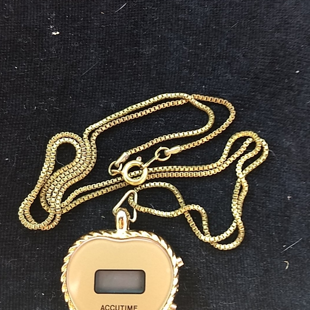 Jacques Carpentier Quartz Heart Necklace Watch